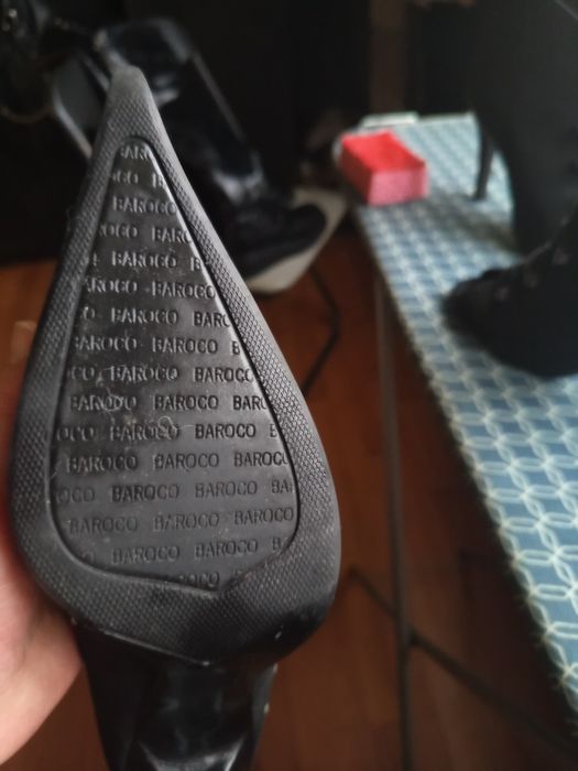 Шикарні шпильки со стразами,від Barokco 37 розмір