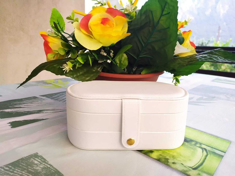 Wielopoziomowy duży kuferek szkatulka organizer na biżuterię PREZENT