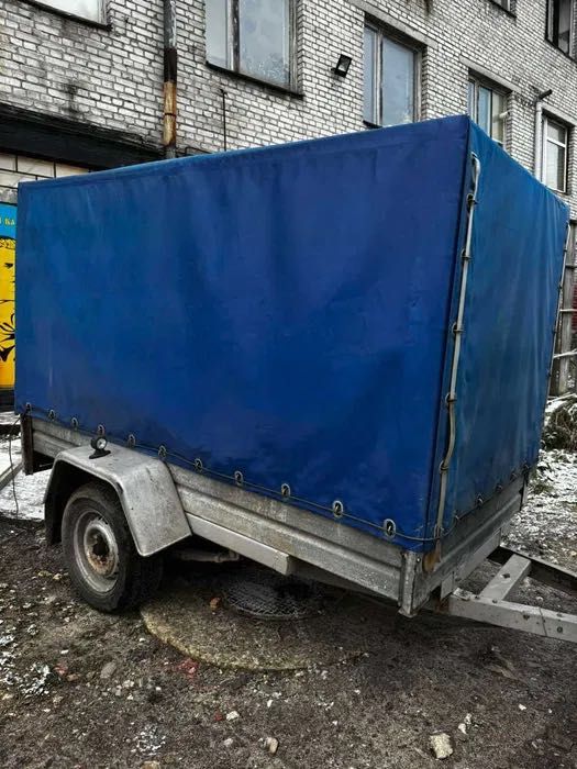 Продаж тентованого прицепа у Львові