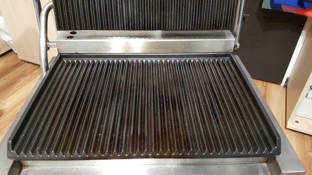 grill kontaktowy Hendi Panini ryflowany