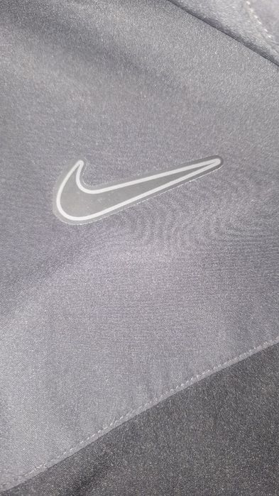 Продам вітровку найк