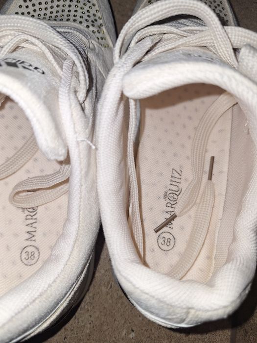Buty sportowe wygodne