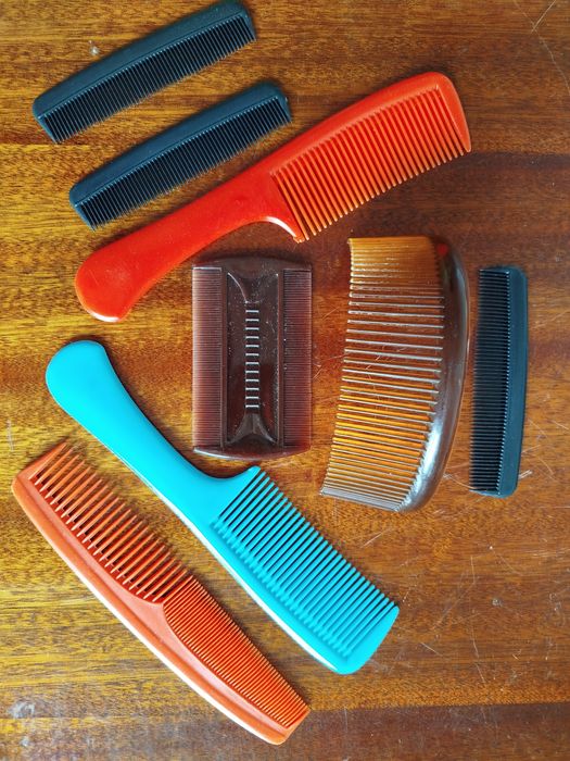 Расчёски женские и мужские гребни все новое
