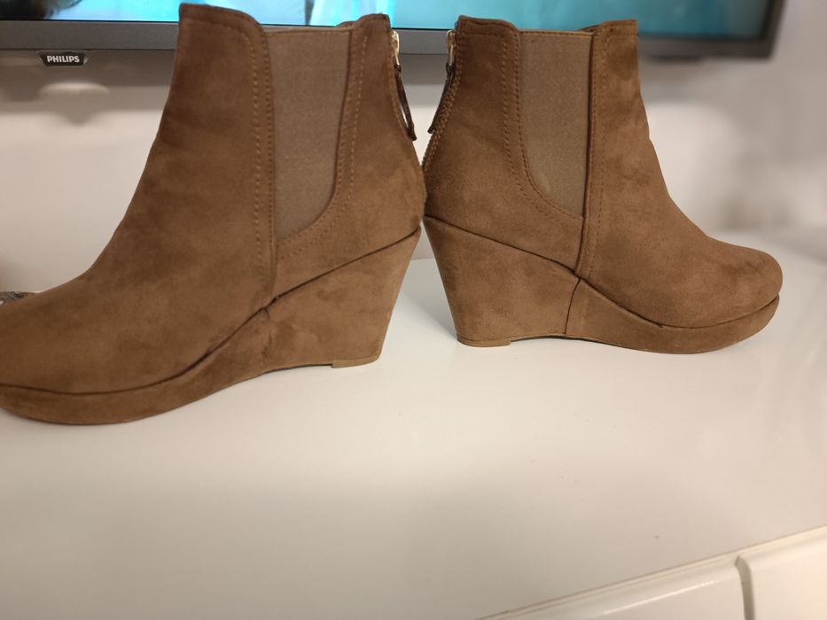 Beaty Girls  Eleganckie Brązowe Botki  Koturn Zamsz BDB+ 38