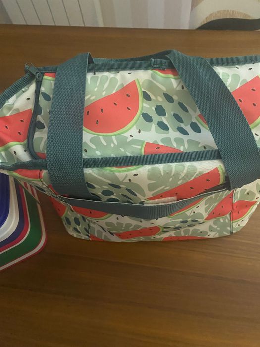 Kit praia: Guarda-sol+ Mini cooler + bolsa térmica