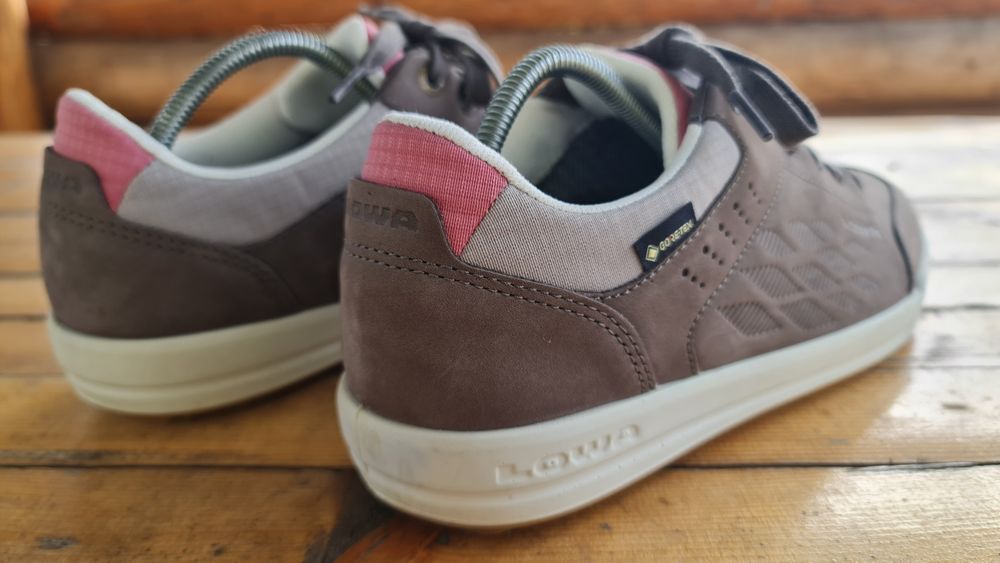 Жіночі кросовки lowa OAKLAND Gore-tex розмір 40