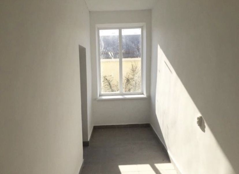 Приміщення 460м2, ремонт, територія 20с