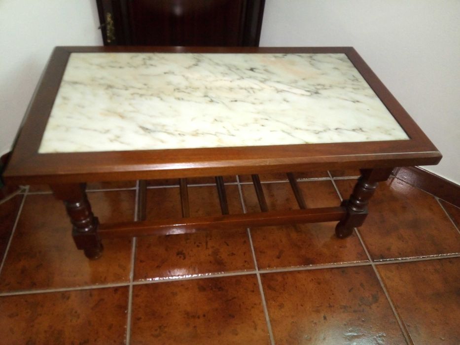 2 Mesas de sala pequenas