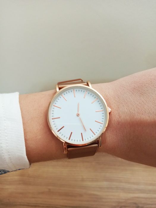 Годинник жіночий золотистий, часы женские