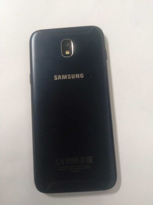 Samsung galaxy J530 2/16 NFC робочий, на запчастини, битий дисплей