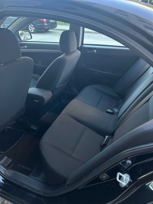 Mitsubishi Lancer 1.5 2010