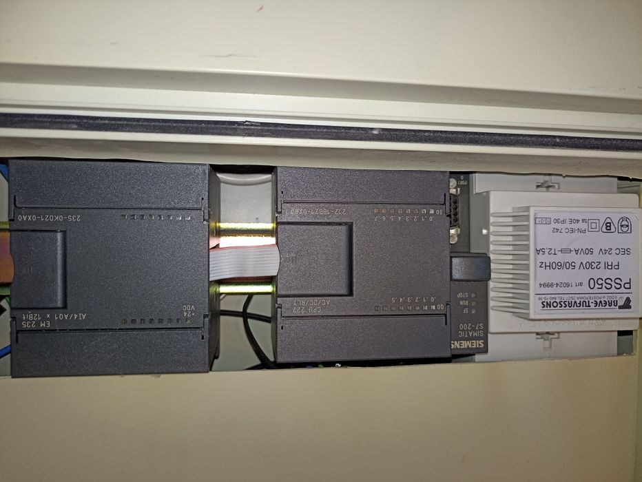 Rozdzielnia z modułami Siemens CPU 222, 224 EM222, 231, 277