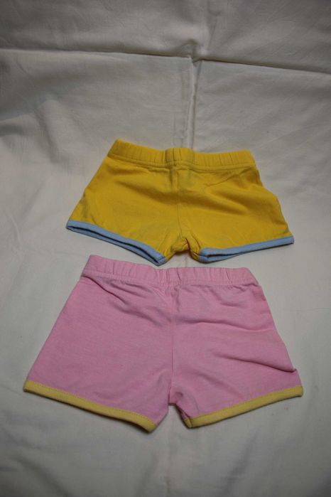 Dois pares de calções para menina 2 anos