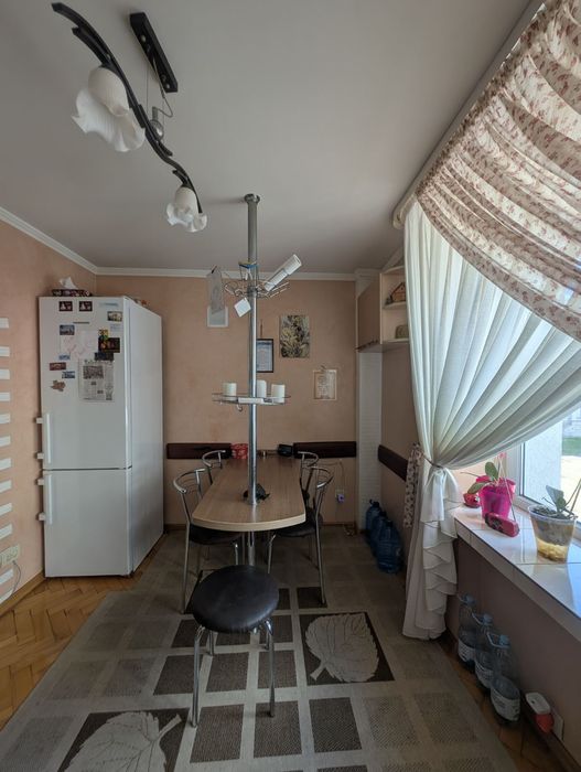 Продам 3 кімнатну квартиру