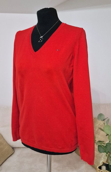 Sweterek czerwony"Tommy Hilfiger ".