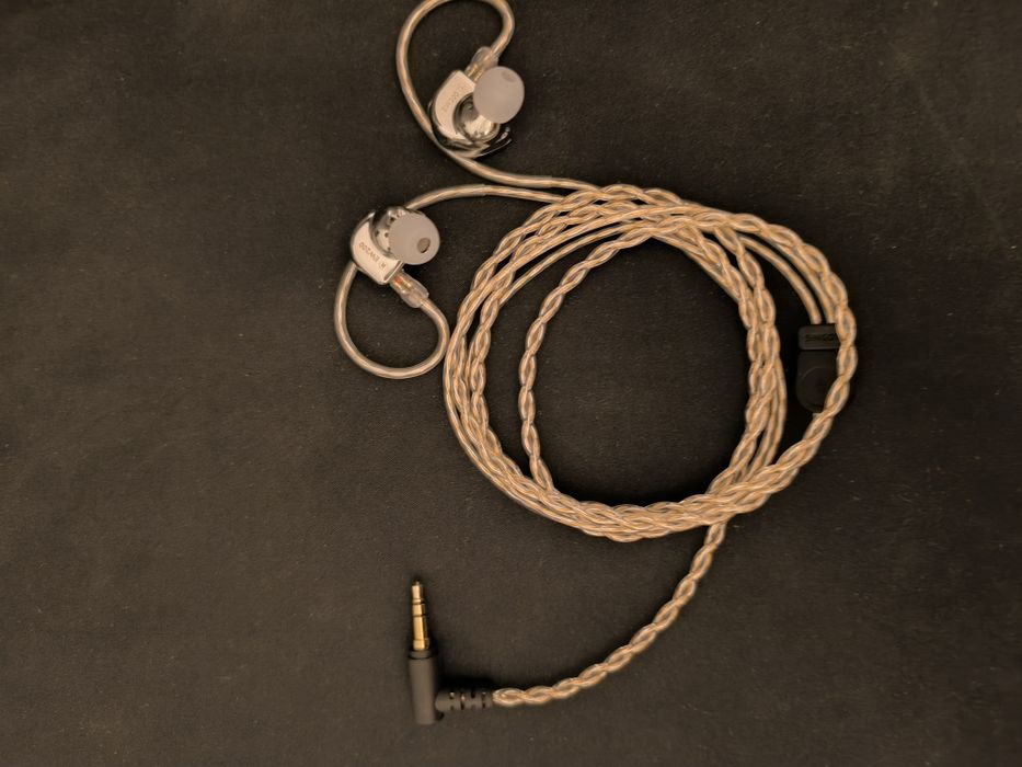 Auriculares Simgot EW200