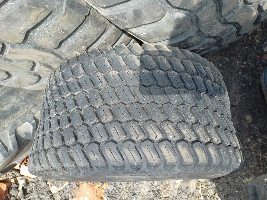Opona rolnicza trawnikowa trawiasta 23x10.50-12 BKT LG-306