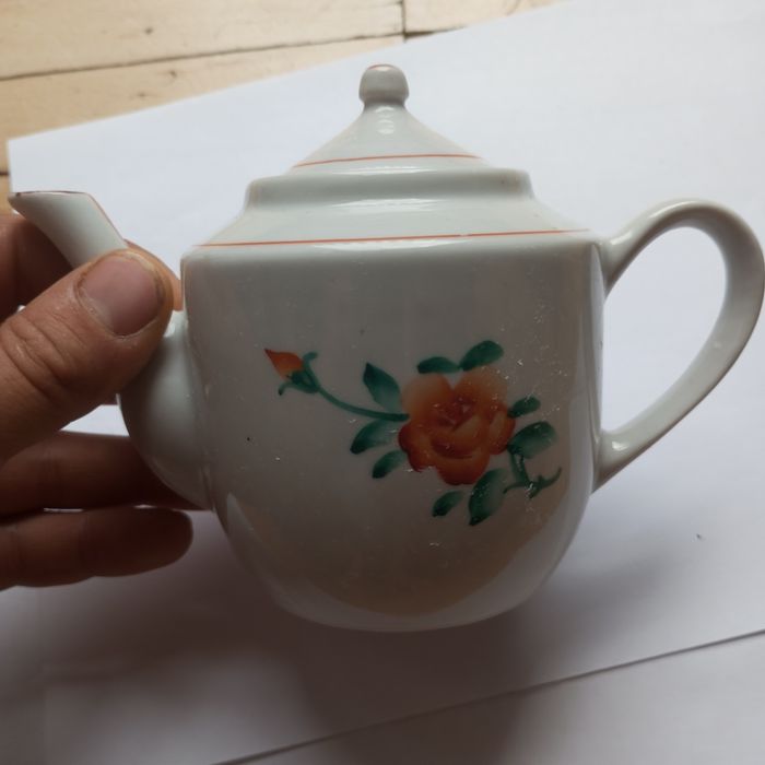 Dzbaneczek na herbatę DPRK stary loft vintage