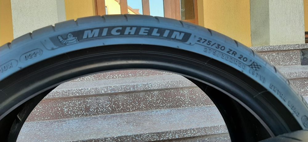 Шини літні Michelin RZ20 275 30