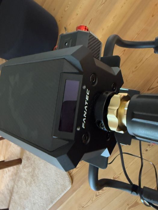 Fanatec Podium Wheel Base DD2 + Pedais ClubSport V3 + Playseat Challenge