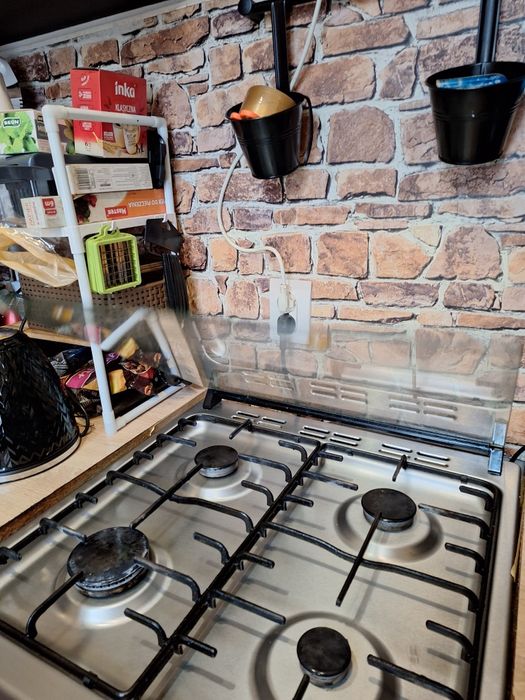 Sprzedam kuchenkę gazową beko z elektrycznym piekarnikiem