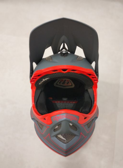 Capacete Troy lee designs D3
