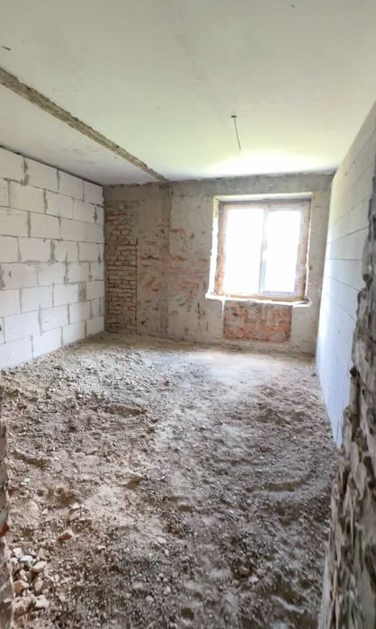 Продаж багатоквартирного будинку в Золотоноші