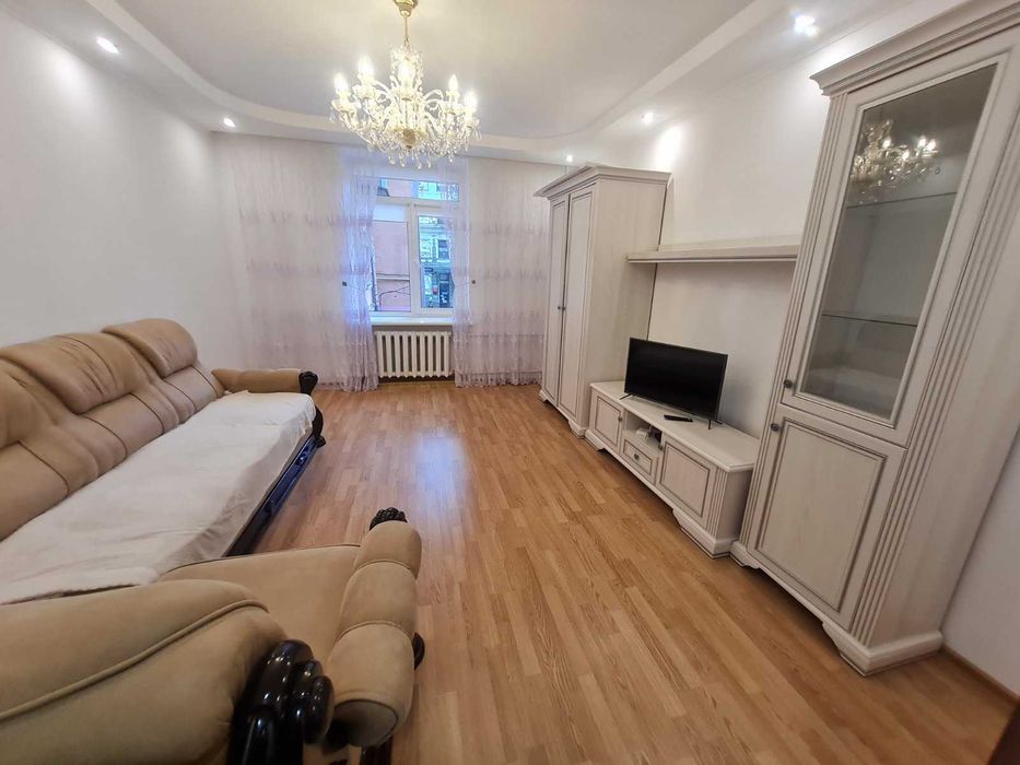 ЦЕНТР 2-кім квартира. вул Руська + Звітні документи