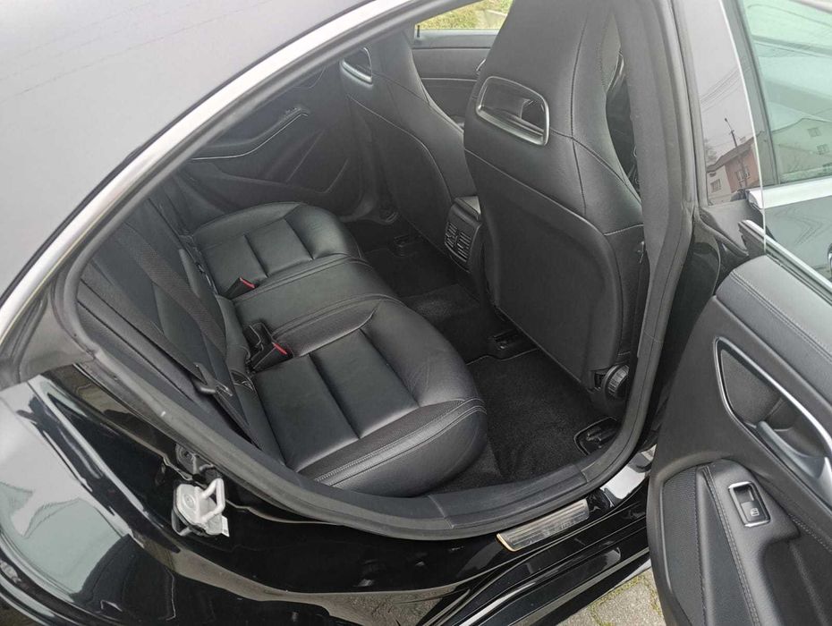 Mercedes-Benz CLA 250 4Matic 7G-DCT AMG Line lub zamiana na koparko-ładowarke