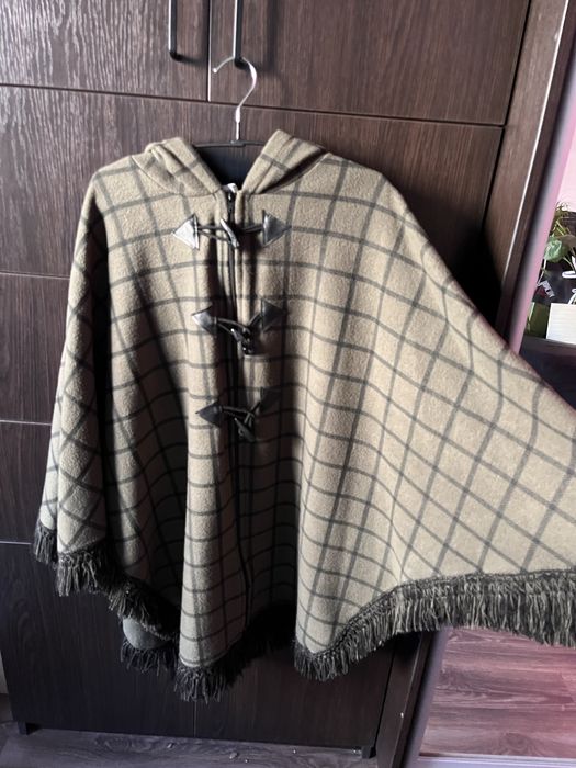 Пончо кольору хакі