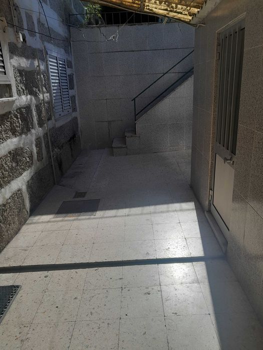 Alugo casa entrada imediata