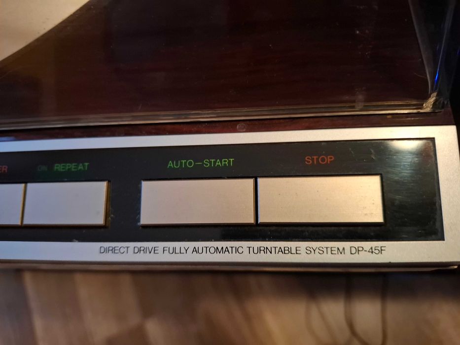 Gramofon DENON DP-45F