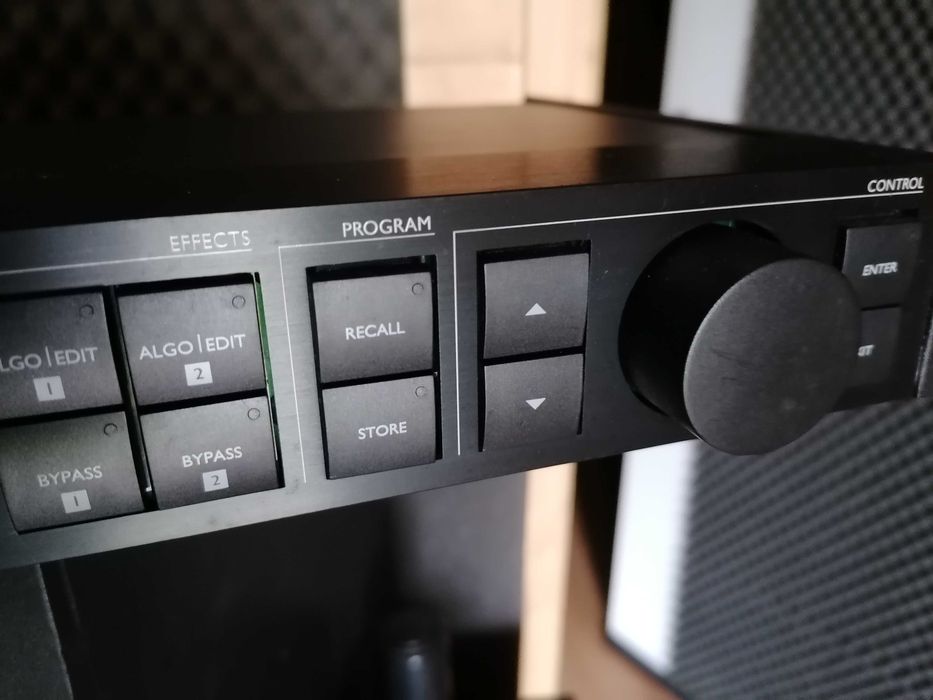 T. C. ELECTRONIC M-ONE Dual efects.