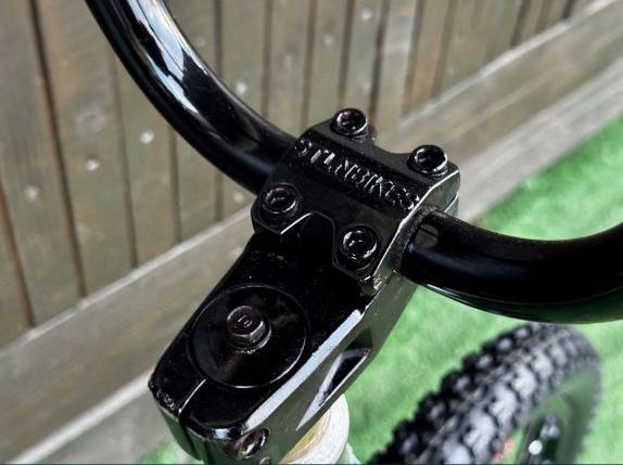 Велисипед трюковий (BMX)