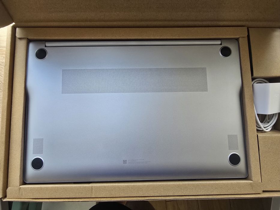 Samsung Galaxy Book4 Edge 15.6" 16GB DDR5/512GB SSD - як новий