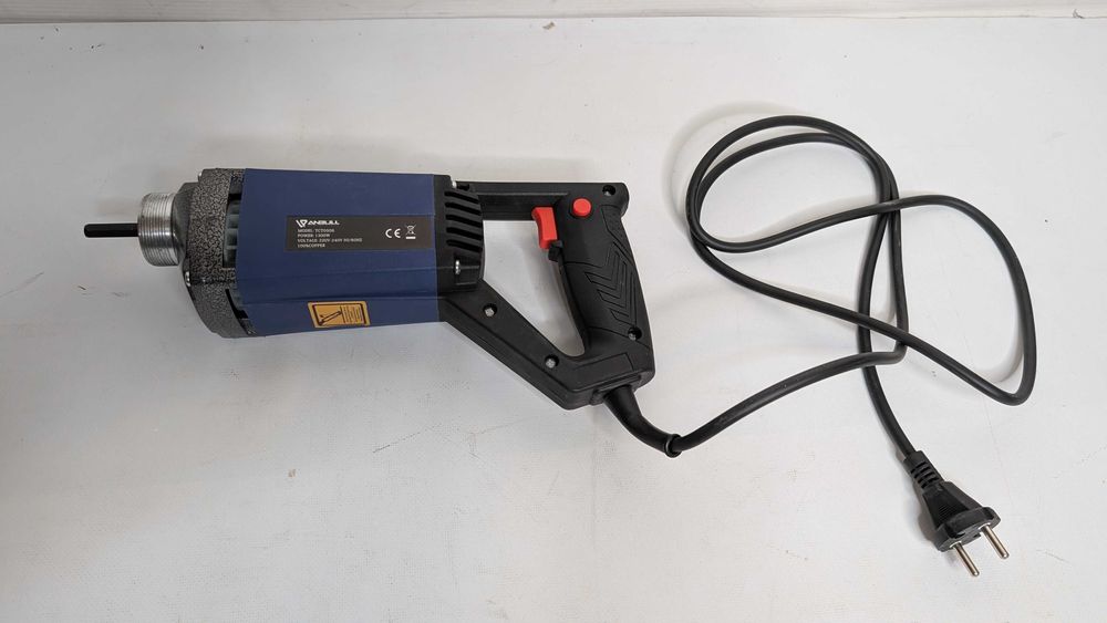 Wibrator do betonu ANBULL 1300W niekompletny