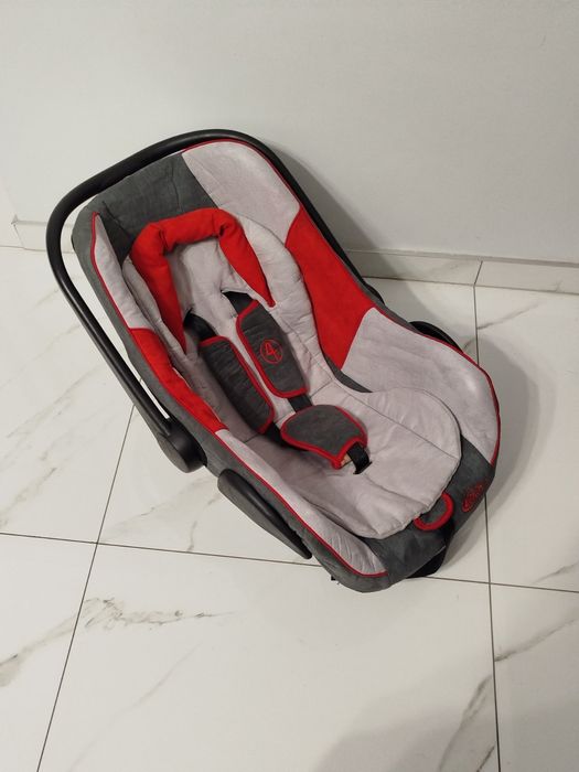 Автокрісло дитяче