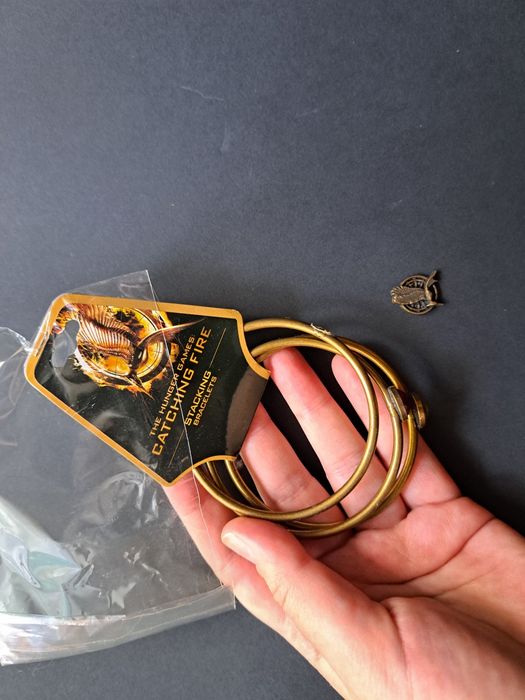 The Hunger Games stacking braceletes Jogos da Fome braceletes NECA NEW