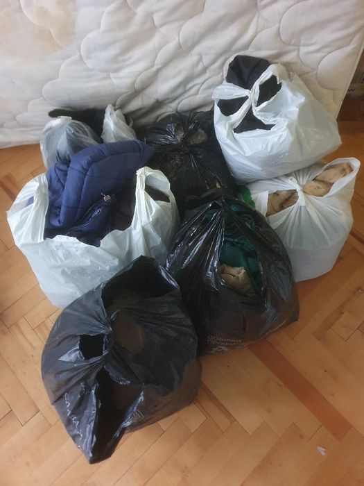 Продам мікс курточок, взуття та одягу