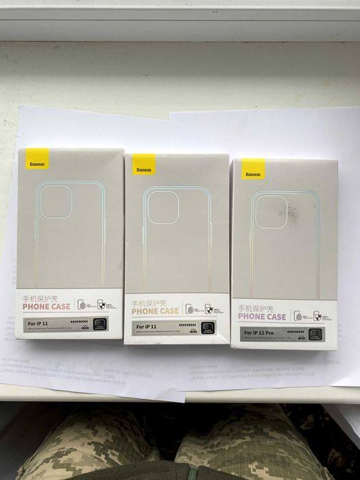 Чохол Baseus на iPhone 12 Pro та на iPhone 11