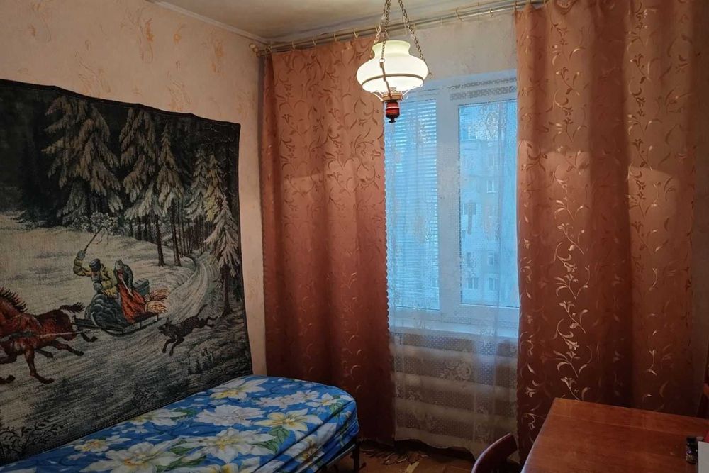 Продам 3х ком.кв. по ул.Покрышева 65 м.кв 5 этаж.
