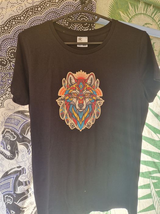 T-shirts com várias estampas