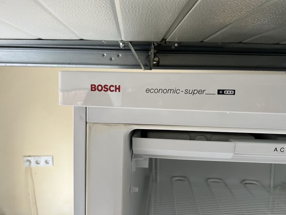 Продам морозильну камеру