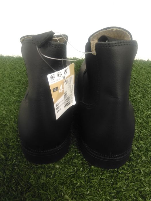 Bota em Pele,marca Fouganza, número 45,NOVAS