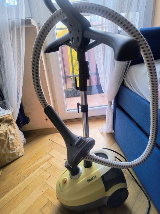 Żelazko Parownica do prasowania ze stojakiem Miracle First Austria