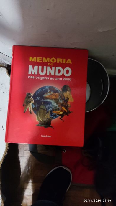 Vários livros para destralhar