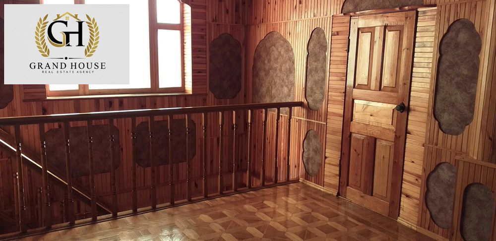 Продам 2-поверховий будинок в с.Соколівське