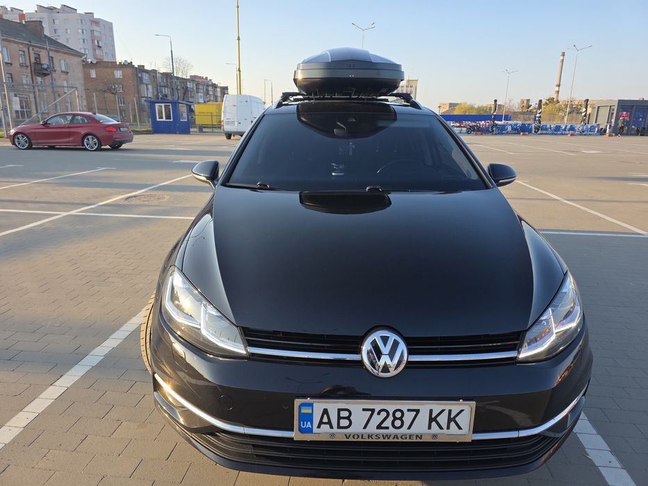 Продам фольцваген голф 7.