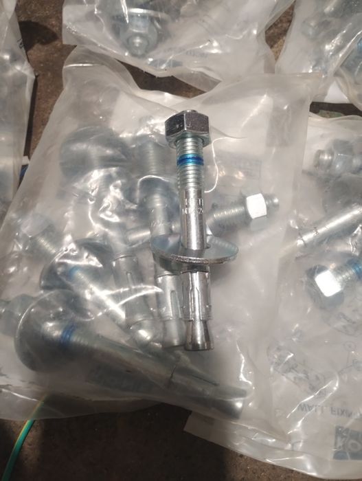 Продам анкера клинові Hilti 12*100