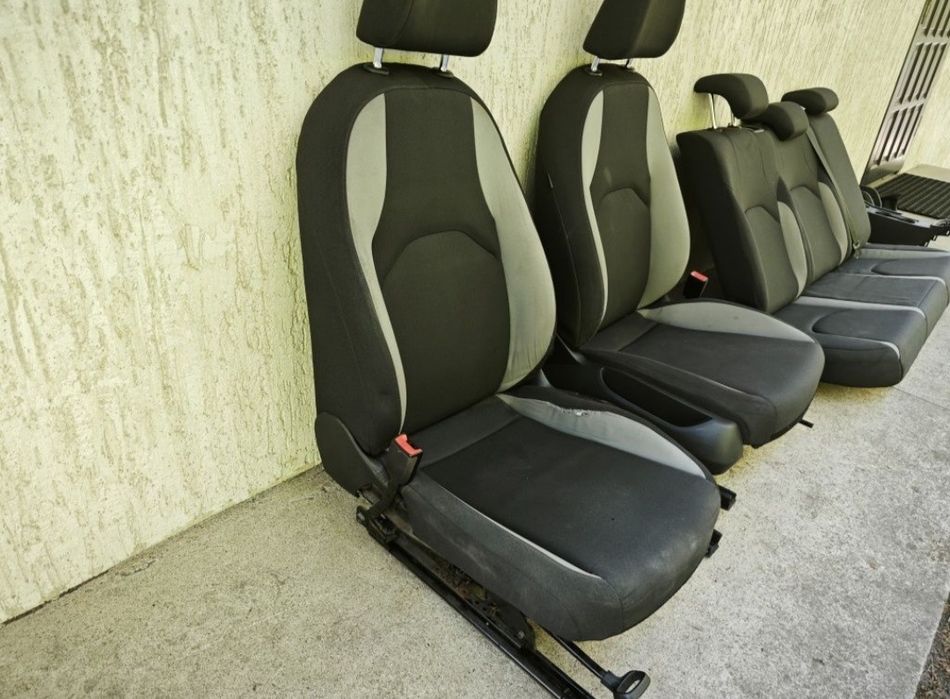 Fotele Seat Leon 3 ST kanapa, gałka biegów, części, schowek